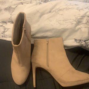 F21 size 12 boots